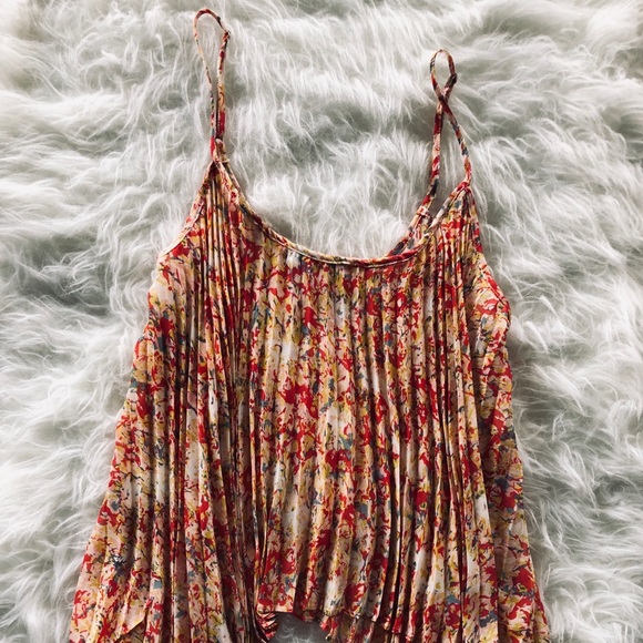 Pleated BCBG Tank - Picture 3 of 3